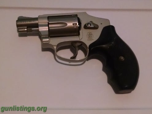 Pistols SMITH AND WESSON MODEL 642 REVOLVER