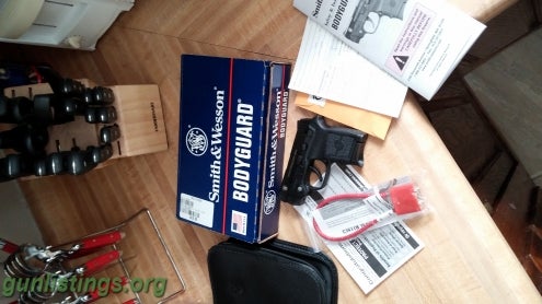 Pistols Smith&Wesson Bodyguard