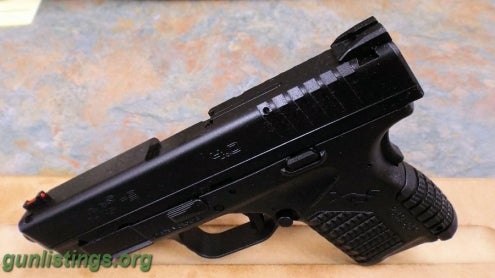 Pistols Springfield Armory (Geneseo, IL) -- SA XDS9 - 9MM - XDS