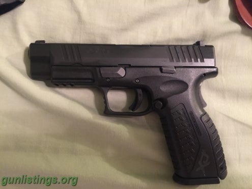 Pistols Springfield Xdm 9mm 4.5'' W/night Sights