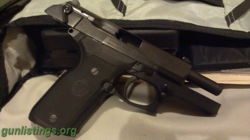 Pistols Stoeger Cougar 8000F 9mm W/ 8 Magazines