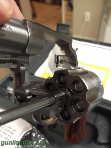 Pistols Sturm, Ruger & Co. MODEL GP100 6 SHOT REVOLVER