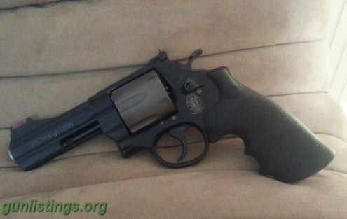 Pistols S&W 329pd Air Lite .44 Mag