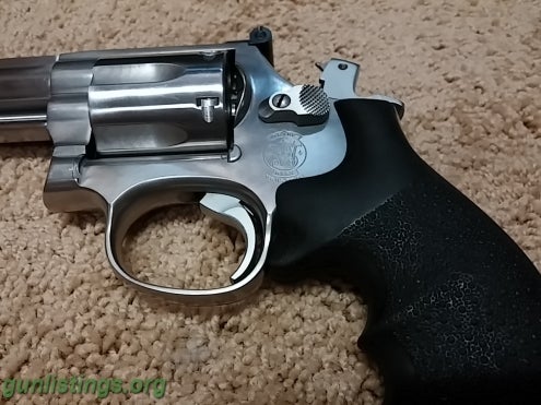 Pistols S&W 686-3 Pre Lock, Mint With Box