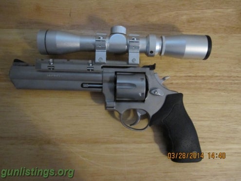 Pistols Taurus 44 .44 Magnum