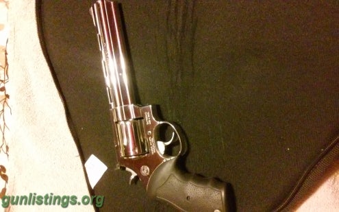 Pistols Taurus 44 Mag Ss Trade For 357