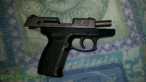 Pistols Taurus PT145