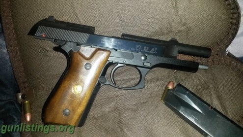 Pistols Taurus PT92AF 9mm