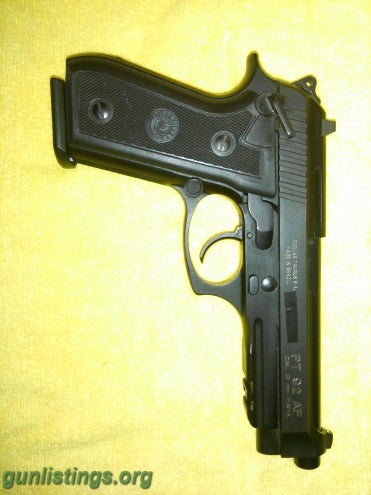 Pistols Taurus PT 92  9mm  *REDUCED*
