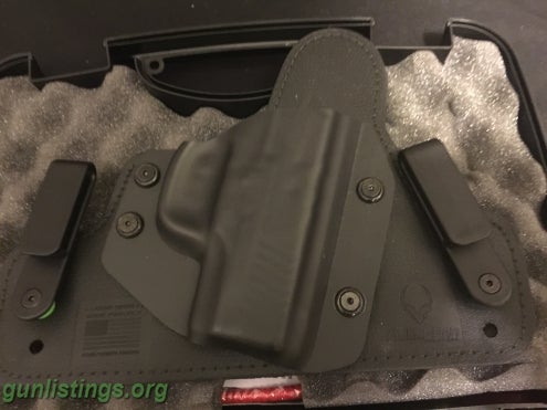 Pistols 9mm Walther PPS LE W/Alien Holster And Ammo