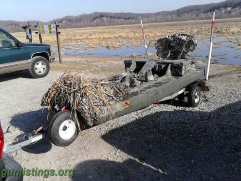 Duck Hunting Layout Boat, Motor, Trailer in columbia / jeff city 