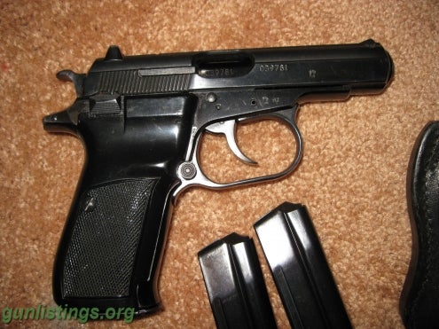 Pistols CZ 83  32acp