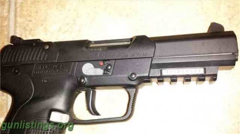 Pistols FN Five-SeveN 5.7x28