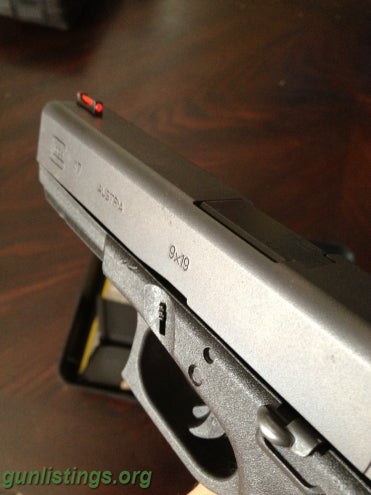 Pistols Gen 3 Glock 17 2 Mags And Case