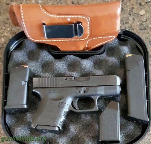 Pistols Glock33 And American Derringer 45ACP