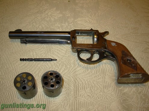 Pistols H&R 22 Cal., Model 676, 5 &1/2