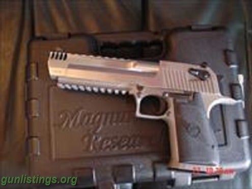 Pistols Magnum Research Desert Eagle 50AE,6