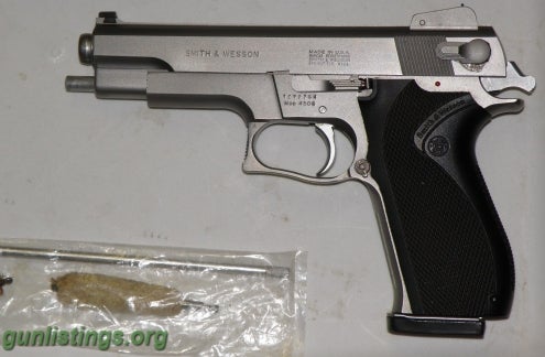 Pistols Mint In Box Smith And Wesson .45 Model 4506 Semi-Auto P