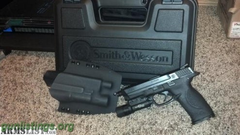 Pistols M&P 9 Spec Ops 5 Mags, X300 Ultra Light, Holster