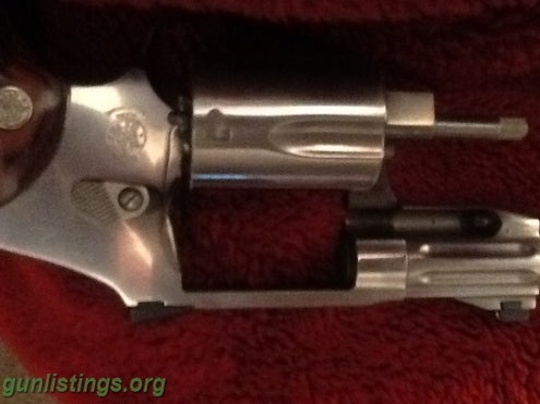 Pistols Smith 357 Revolver