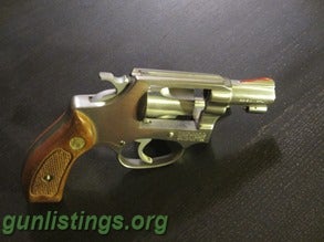 Pistols Smith & Wesson Model 60  2