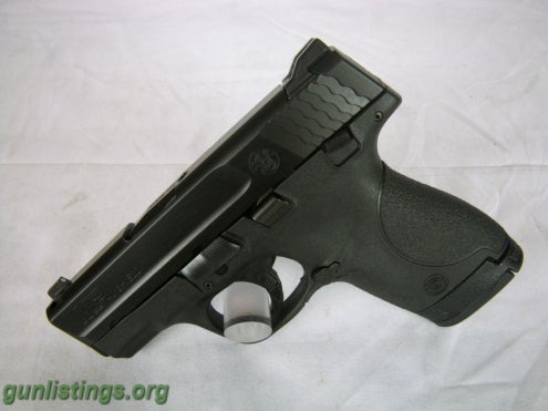Pistols Smith & Wesson M&P40 Shield 40 S&W 3.1