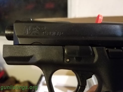 Pistols SMITH AND WESSON M&P9 SHIELD 9MM