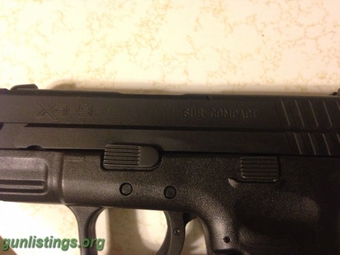 Pistols Springfield XD Sub-Compact 9mm