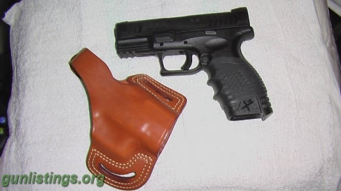 Pistols Springfield XDm 40 S&w Cal.