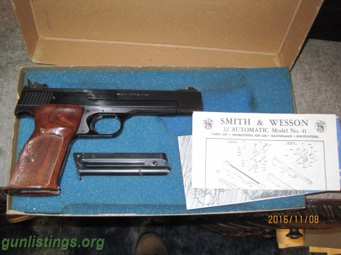 Pistols S&W Model 41