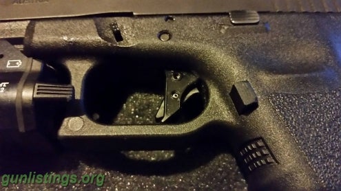 Pistols USED GLOCK 17 GEN 3 9MM FS W/EXTRAS