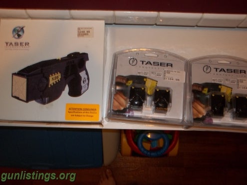 Pistols X26 C Police Taser Kit Extras