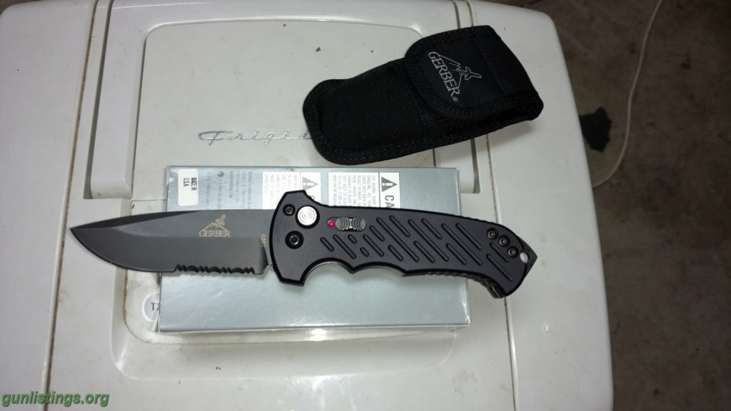Accessories Gerber 06 Auto Knife New In Box