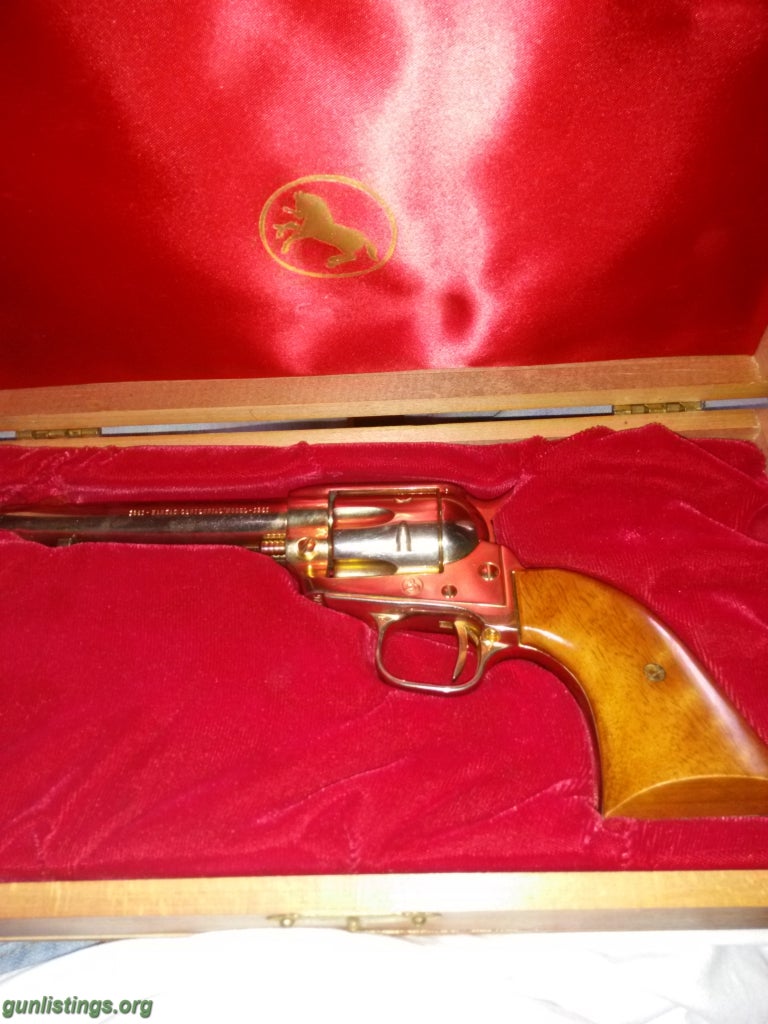 Collectibles Colt 22 Gold Frontier Scout