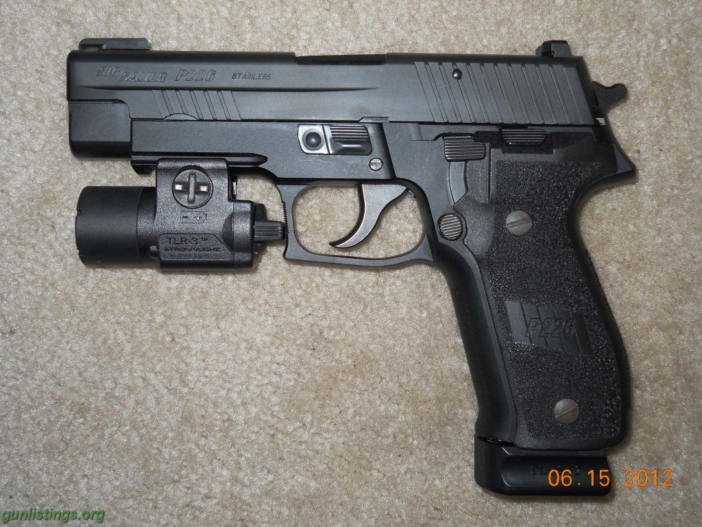 Pistols .40cal SIG SAUER P226 SCT