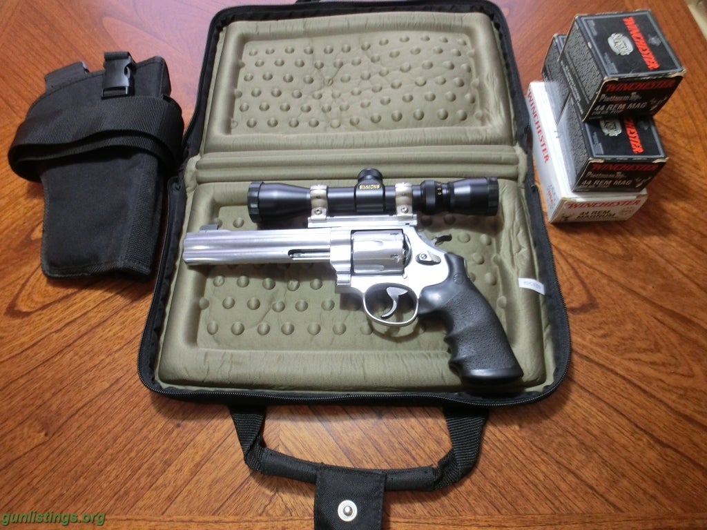 Pistols 44 Mag Smith & Wesson