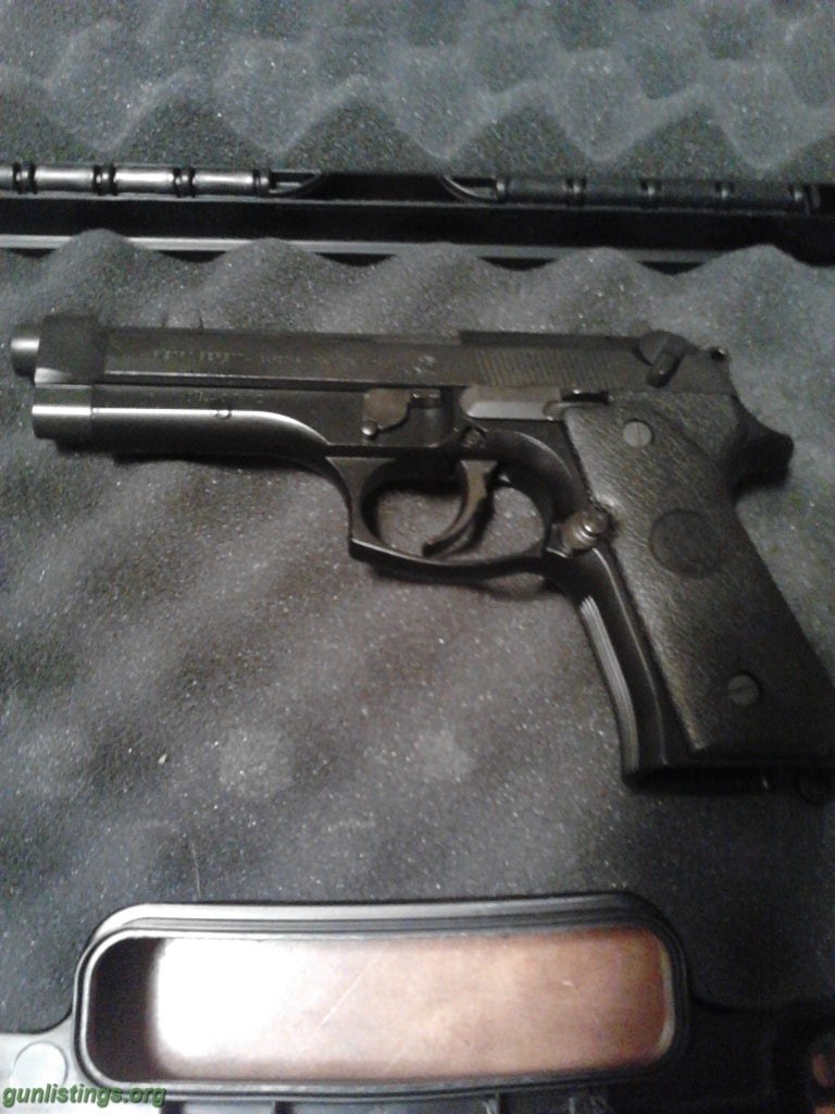 Pistols Beretta 92f