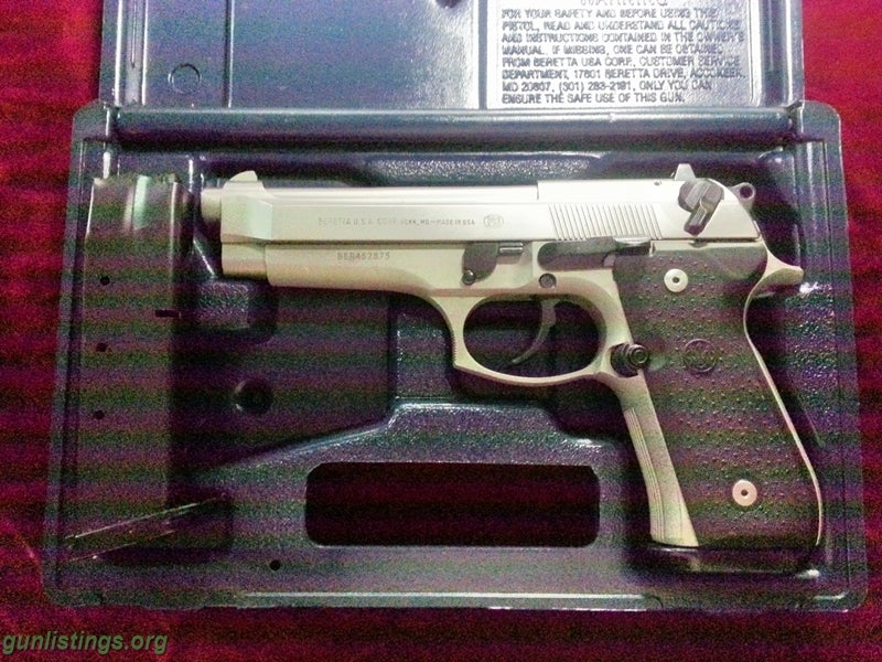 Pistols Beretta 92FS SS INOX 9mm