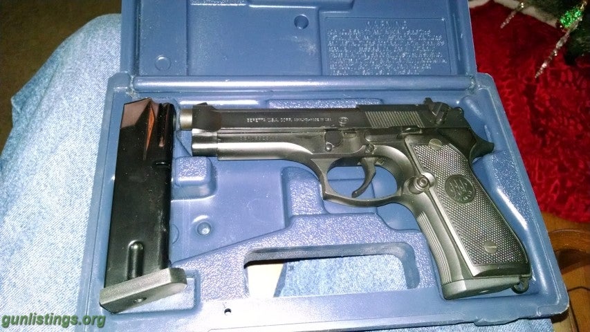 Pistols Berretta Model 96