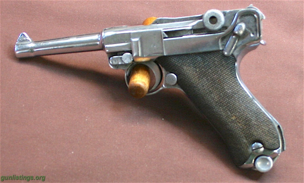 Pistols GERMAN LUGER S/42