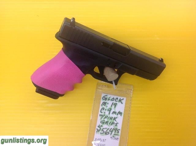 Pistols Glock 19 Pink Grip
