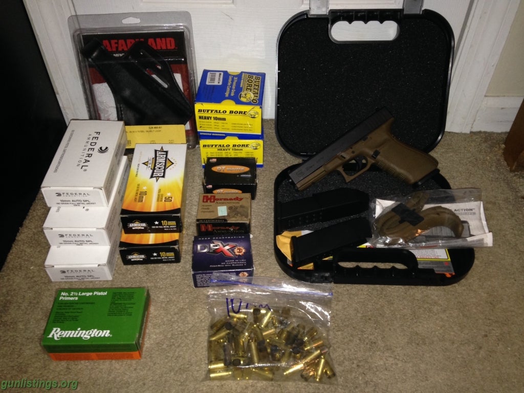 Pistols Glock 20 FDE Package