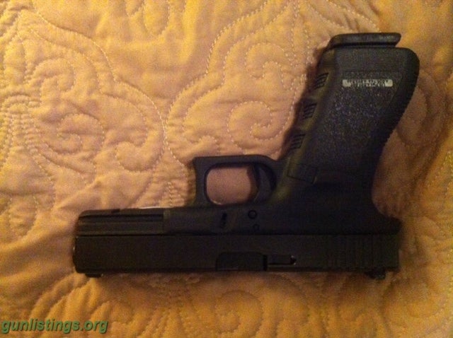 Pistols Glock 22 .40 Cal For Sale Or Trade