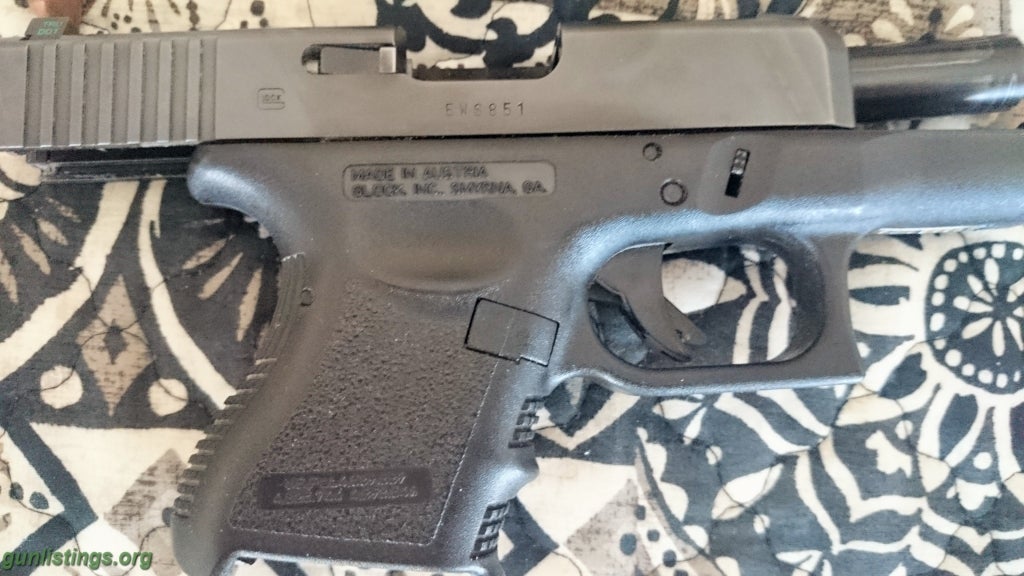 Pistols Glock 27 .40 (Baby Glock)