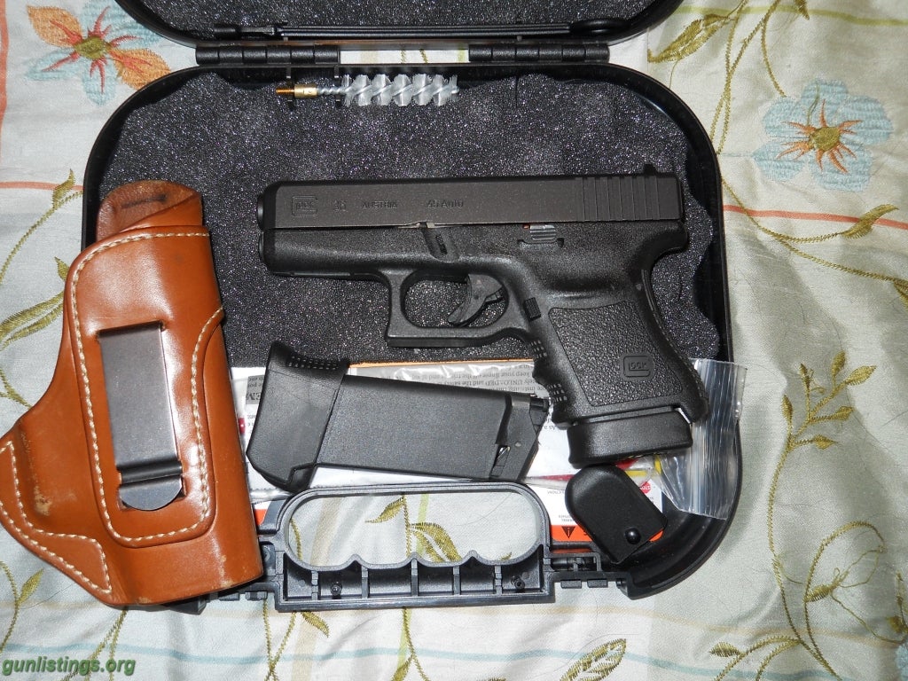 Pistols GLOCK 36 45ACP WITH NICE HOLSTER