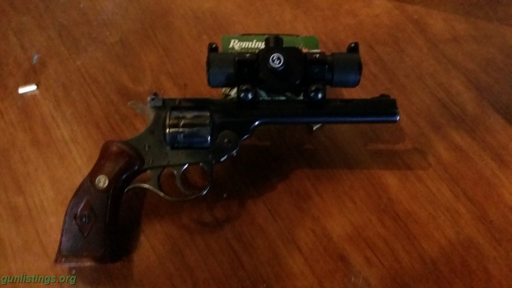 Pistols H&R 9 SHOW .22