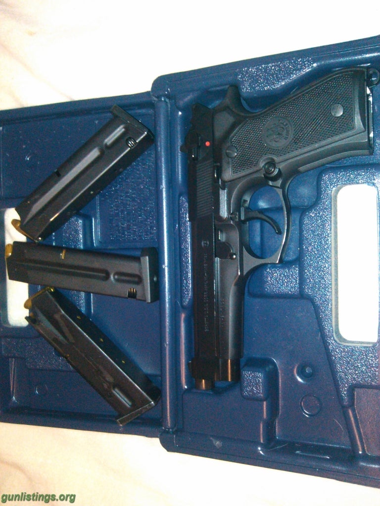 Pistols Like New Beretta 92fs 9mm