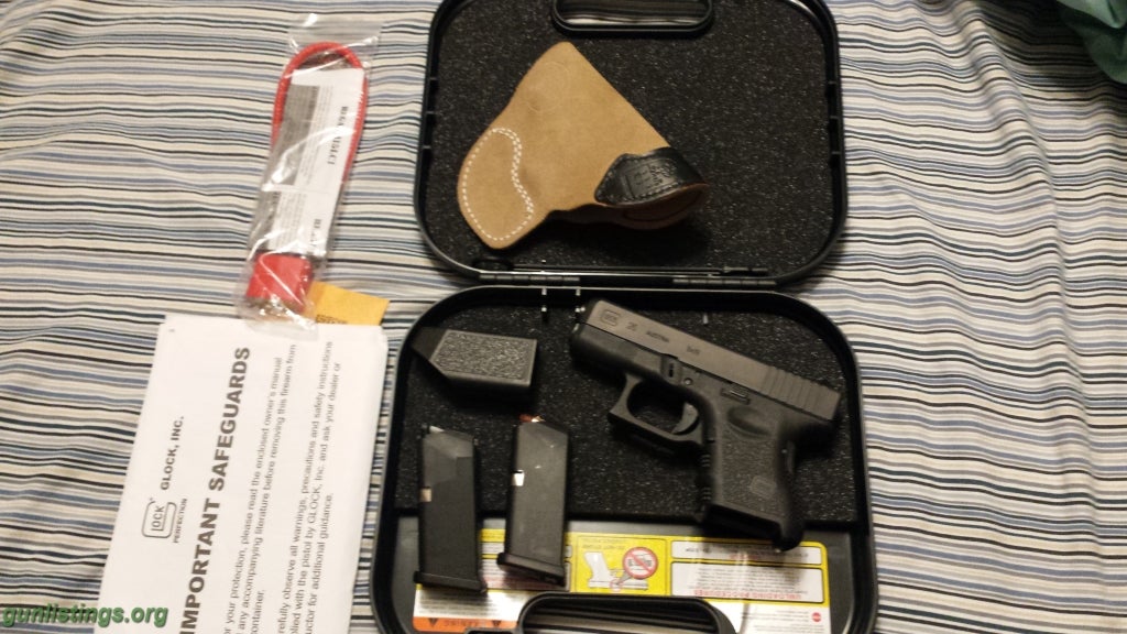 Pistols Like New Glock 26 W/ Accessories And Holster