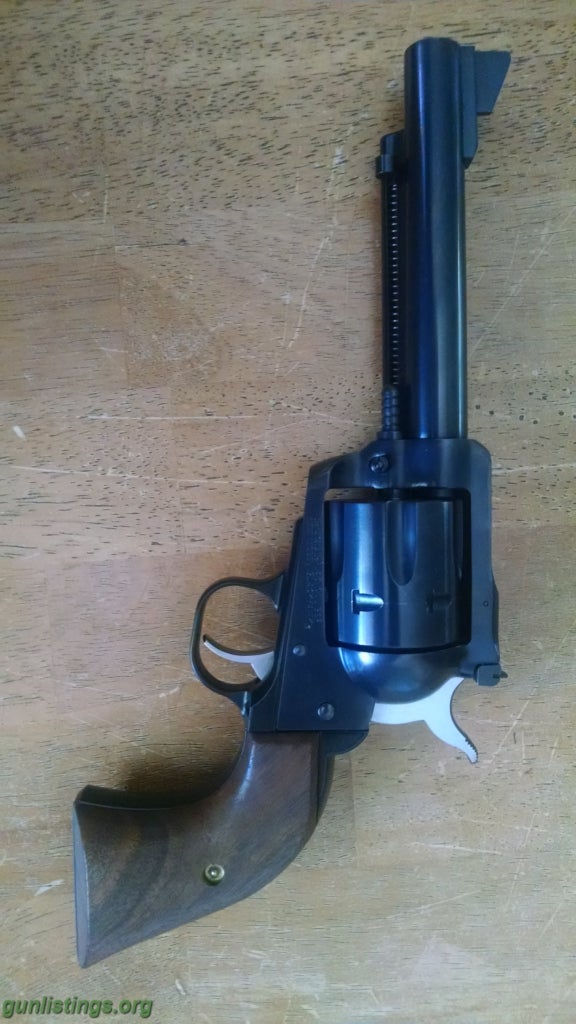 Pistols Ruger New Model Blackhawk 5.5