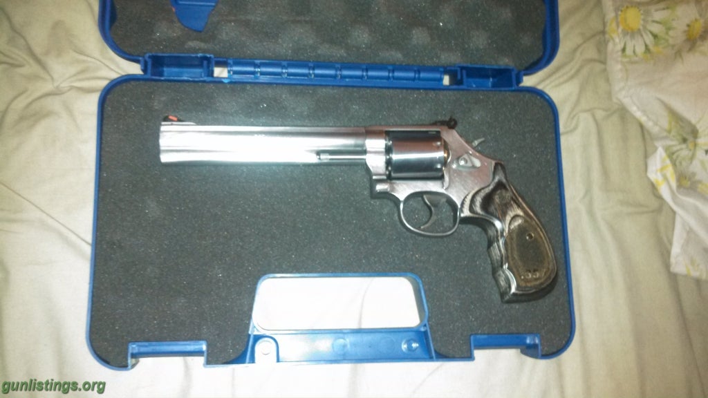 Pistols Smith & Wesson 686 Fs/ft